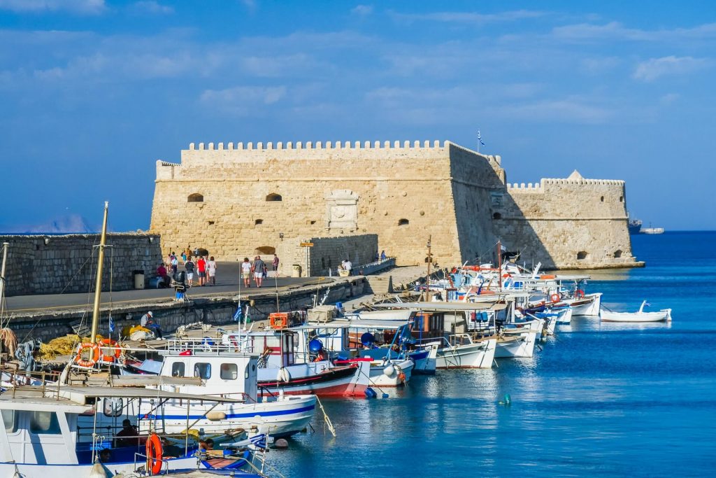 places to visit in heraklion greece